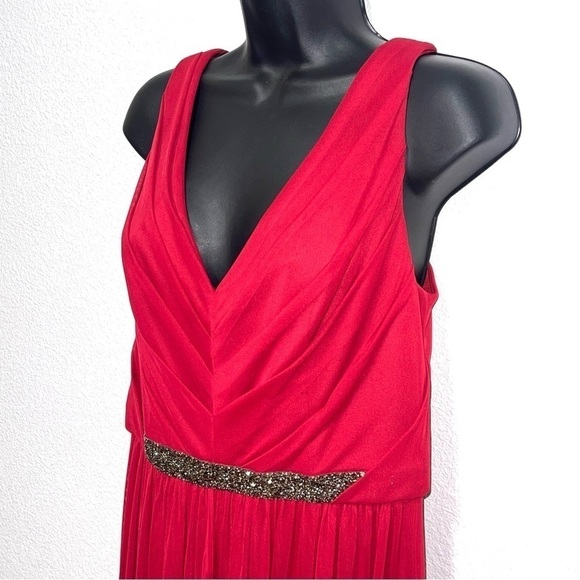 David's Bridal Red Bridesmaid Dress Size 10 - Picture 5 of 16